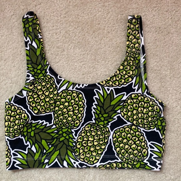 *4/$24* H&M Pineapple Crop Top - Picture 2 of 7
